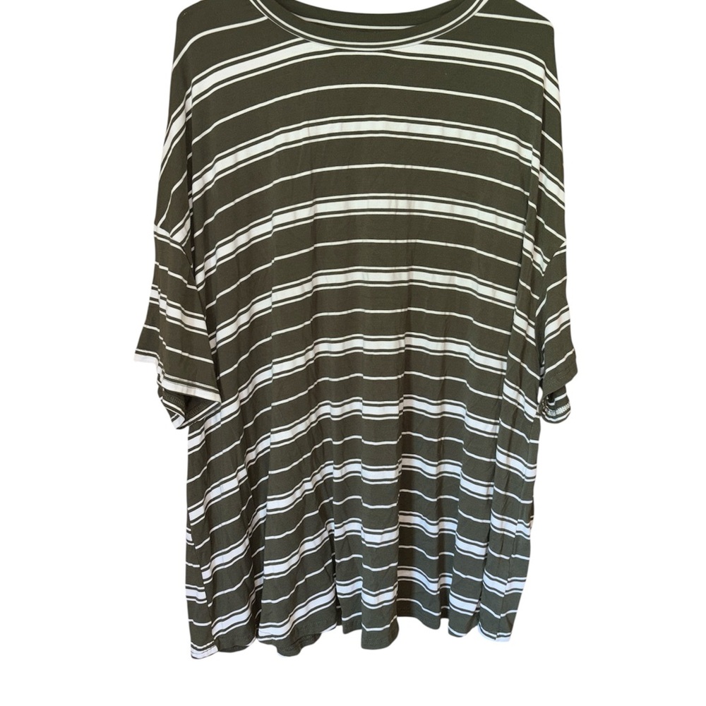 🌞 SHEIN Green Oversized Boxy T-Shirt